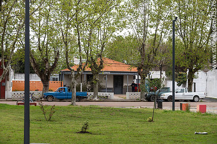 Plaza Artigas. Jefatura de Policía - Departamento de Durazno - URUGUAY. Foto No. 75376