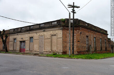 Construcción antigua - Departamento de Durazno - URUGUAY. Foto No. 75407