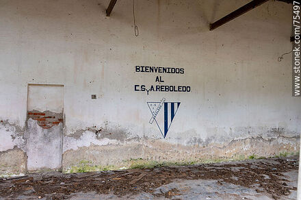Ruinas de lo que fue el Club Social y Atlético Reboledo - Departamento de Florida - URUGUAY. Foto No. 75497
