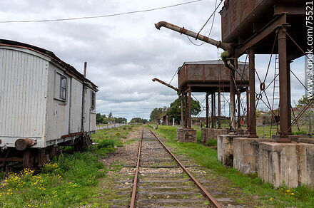 Former Reboledo train station. Iron water tanks with spout - Department of Florida - URUGUAY. Photo #75521