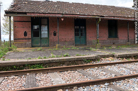 Lo que queda de la estación Illescas de trenes - Departamento de Florida - URUGUAY. Foto No. 75648