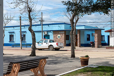 Plaza Artigas. Estación de Policía - Departamento de Florida - URUGUAY. Foto No. 75736