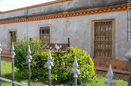 Recycled house. La Naturaleza Ltda. - Department of Florida - URUGUAY. Photo #75722