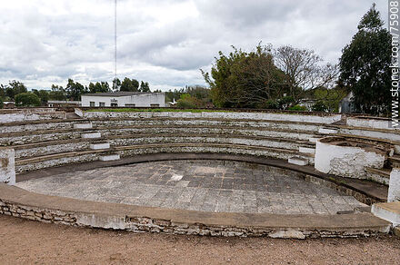 Amphitheater behind OSE tank - Department of Florida - URUGUAY. Photo #75908