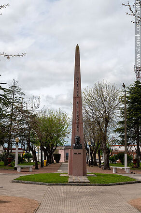 Casupá Square. Obelisk 
