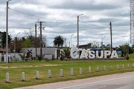 Letrero de Casupá - Departamento de Florida - URUGUAY. Foto No. 75912