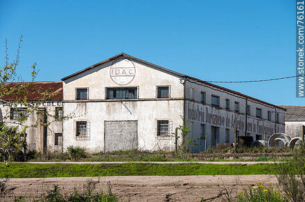 Industria Duraznense de Artículos para la Construcción - Departamento de Durazno - URUGUAY. Foto No. 76161
