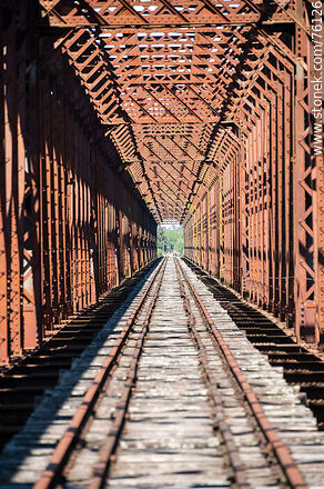Reticulated iron railway bridge over the Yí River (2021) - Durazno - URUGUAY. Photo #76126