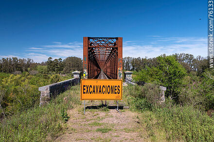 Reticulated iron railway bridge over the Yí River (2021) - Durazno - URUGUAY. Photo #76133