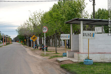 Bus stop of the company Bruno - Department of Florida - URUGUAY. Photo #76229