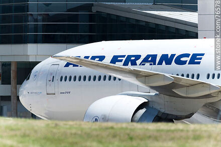 Boeing 777 de Air France - Department of Canelones - URUGUAY. Photo #76578
