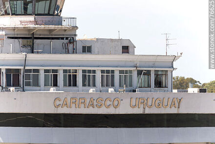 Antigua torre del aeropuerto - Departamento de Canelones - URUGUAY. Foto No. 76625