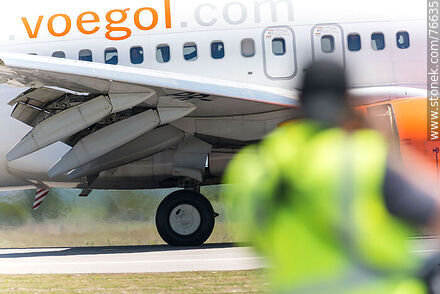 Boeing 737 de Gol aterrizando - Departamento de Canelones - URUGUAY. Foto No. 76635