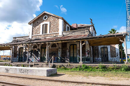 Estación de trenes de Pando (2022) - Departamento de Canelones - URUGUAY. Foto No. 77718