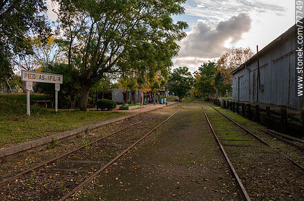Estación de trenes de Piedras de Afilar - Departamento de Canelones - URUGUAY. Foto No. 77749