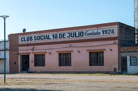 Club social 18 de Julio. Fundado en 1928 - Departamento de Rocha - URUGUAY. Foto No. 77866