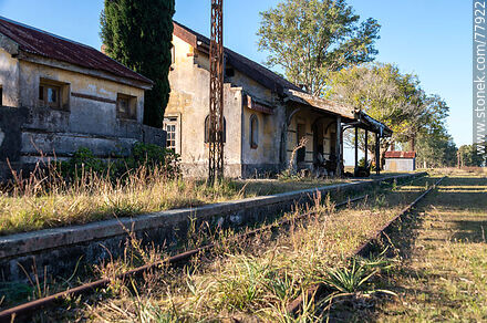 Presidente Getulio Vargas Train Station. Platform - Department of Cerro Largo - URUGUAY. Photo #77922