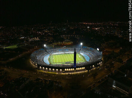 Vista aérea del Estadio Centenario iluminado en la noche - Departamento de Montevideo - URUGUAY. Foto No. 78454