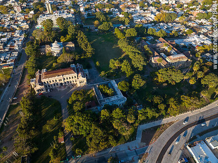 Vista aérea de la antigua ex Facultad de Veterinaria - Departamento de Montevideo - URUGUAY. Foto No. 78494