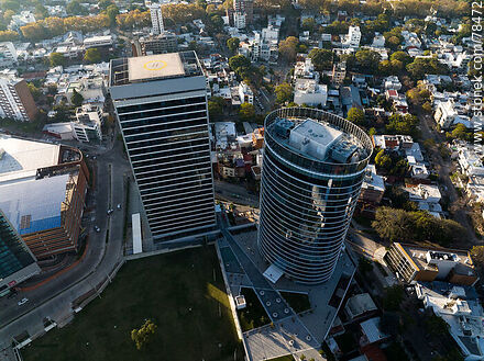Vista aérea de las torres de zonas francas del Buceo - Departamento de Montevideo - URUGUAY. Foto No. 78472