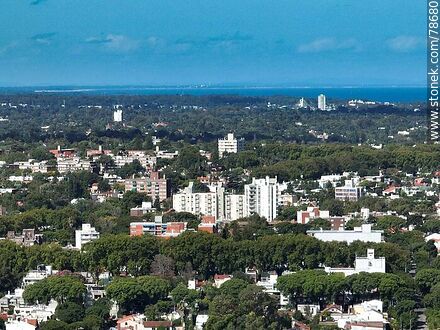 Vista aérea de Montevideo al norte de Av. Italia - Departamento de Montevideo - URUGUAY. Foto No. 78680