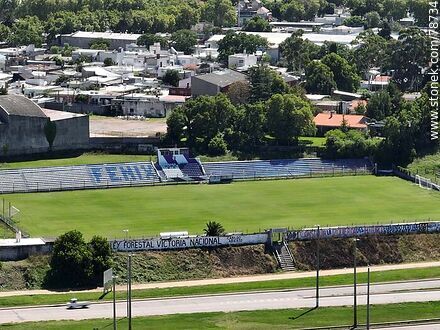 Foto aérea de la cancha del estacio del club Fénix - Departamento de Montevideo - URUGUAY. Foto No. 78734