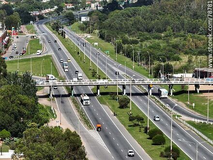 Aerial photo of the intersection of routes 11 and Interbalnearia - Department of Canelones - URUGUAY. Photo #78781