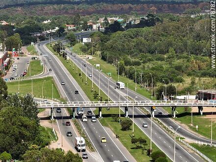 Aerial photo of the intersection of routes 11 and Interbalnearia - Department of Canelones - URUGUAY. Photo #78782