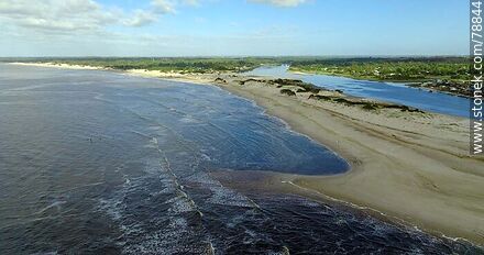Aerial photo of the dunes between the Pando creek and the Rio de la Plata. - Department of Canelones - URUGUAY. Photo #78844