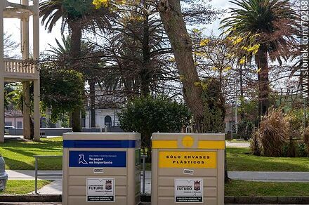 Recycling containers - Department of Maldonado - URUGUAY. Photo #79268