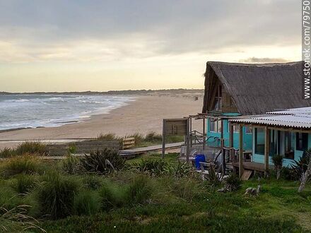 Casa frente a la playa - Departamento de Rocha - URUGUAY. Foto No. 79750