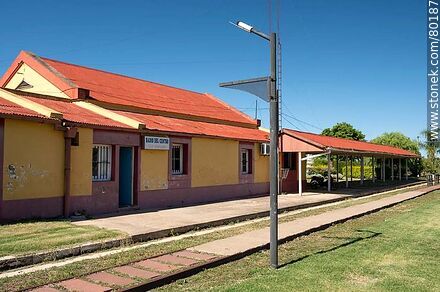 Radio del Centro CV 149AM at the former Baltasar Brum train station. - Artigas - URUGUAY. Photo #80187