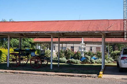 Centro MEC en la ex estación de trenes de Baltasar Brum - Departamento de Artigas - URUGUAY. Foto No. 80197