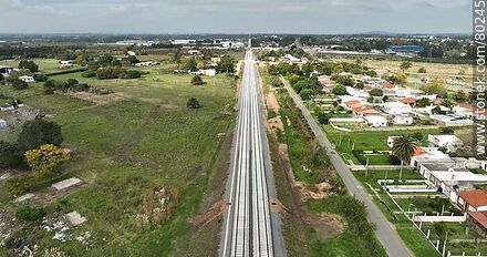 Vista aérea de nuevas líneas férreas. Mayo 2023 - Departamento de Montevideo - URUGUAY. Foto No. 80245