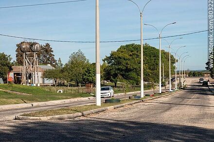 Calle 1 - Departamento de Paysandú - URUGUAY. Foto No. 80322