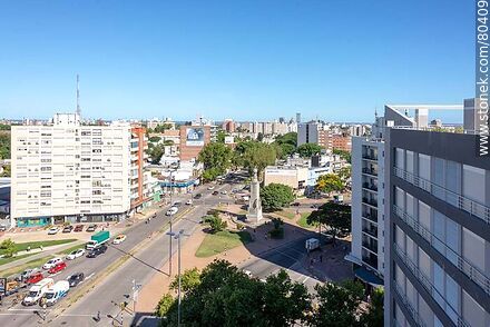 Vista aérea del cruce de las avenidas 8 de Octubre, L. A. de Herrera, Centenario y D. A. Larrañaga en 2019 - Departamento de Montevideo - URUGUAY. Foto No. 80409