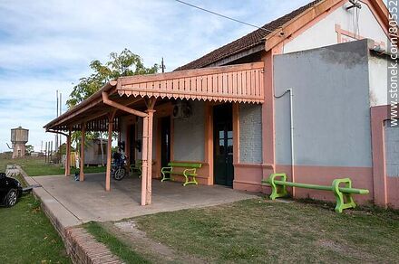 Estación de ferrocarril de Palmitas - Departamento de Soriano - URUGUAY. Foto No. 80552