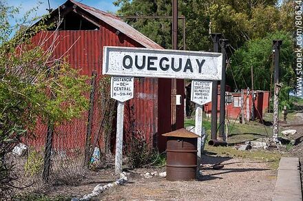 Queguay train station. Station sign - Department of Paysandú - URUGUAY. Photo #80634