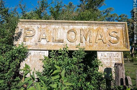 Old Palomas train station. Station sign - Department of Salto - URUGUAY. Photo #80754