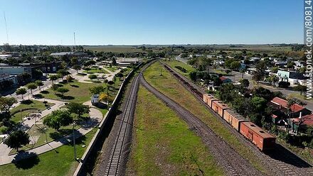 Vista aérea de la estación de trenes de Paso de los Toros - Departamento de Tacuarembó - URUGUAY. Foto No. 80814
