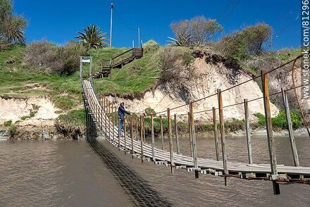 Suspension bridge over the Andreoni canal - Department of Rocha - URUGUAY. Photo #81296