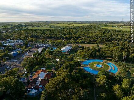 Aerial view of Termas del Daymán. Hotels and cabins. Circular pool - Department of Salto - URUGUAY. Photo #81376