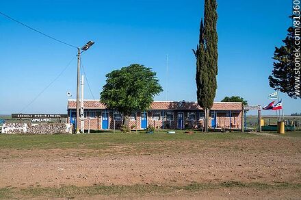 Escuela No. 29 Vaimaca Perú - Departamento de Paysandú - URUGUAY. Foto No. 81360