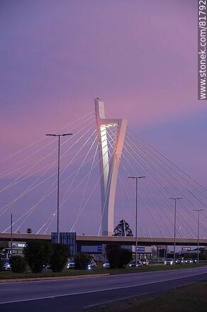 Puente de las Américas al anochecer - Departamento de Canelones - URUGUAY. Foto No. 81792