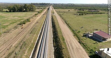 New section of railroad track in the department of Canelones - Department of Canelones - URUGUAY. Photo #82058