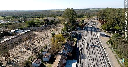 Vista aérea de la red ferroviaria nueva en la estación de trenes de 25 de Agosto. 2023 - Departamento de Florida - URUGUAY. Foto No. 82065