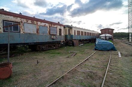 Antiguos vagones en la estación Puma de trenes - Departamento de Lavalleja - URUGUAY. Foto No. 82278
