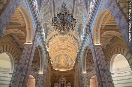 Interior de la Catedral Basílica de Florida - Departamento de Florida - URUGUAY. Foto No. 82451