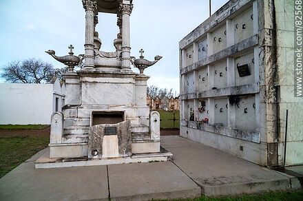 Cementerio de Capilla de Farruco - Departamento de Durazno - URUGUAY. Foto No. 82568