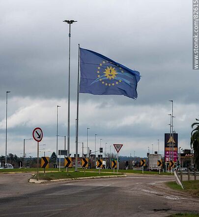 Departmental flag at the entrance to the city of Durazno - Durazno - URUGUAY. Photo #82615